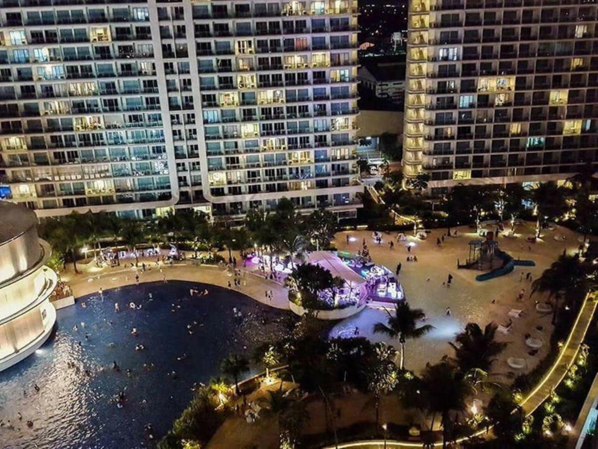 Azure C5 Man-Made Beach Balcony Multiple Units Manila Eksteriør bilde