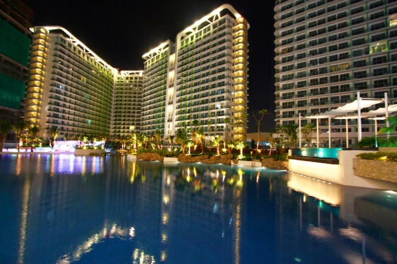 Azure C5 Man-Made Beach Balcony Multiple Units Manila Eksteriør bilde